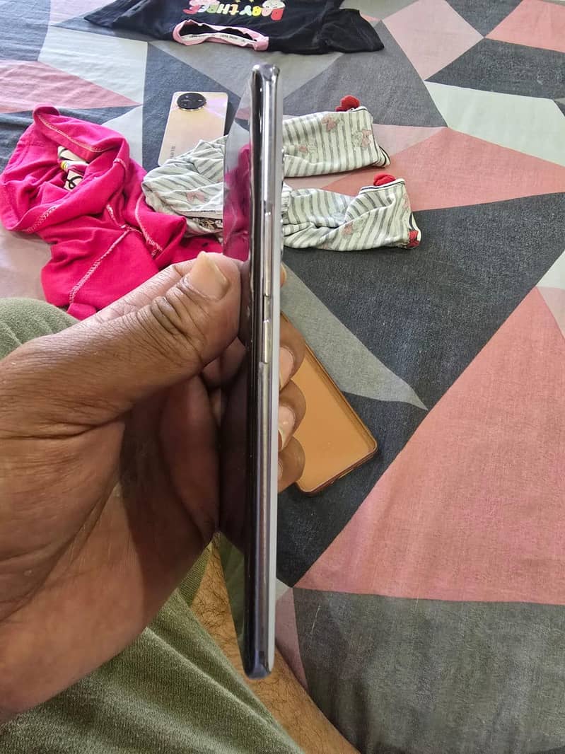 Xiaomi Redmi Note 14 Pro 3