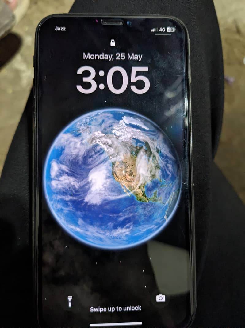 Apple iPhone X 3