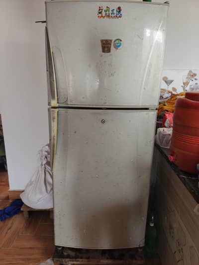 Dawlance fridge for sale