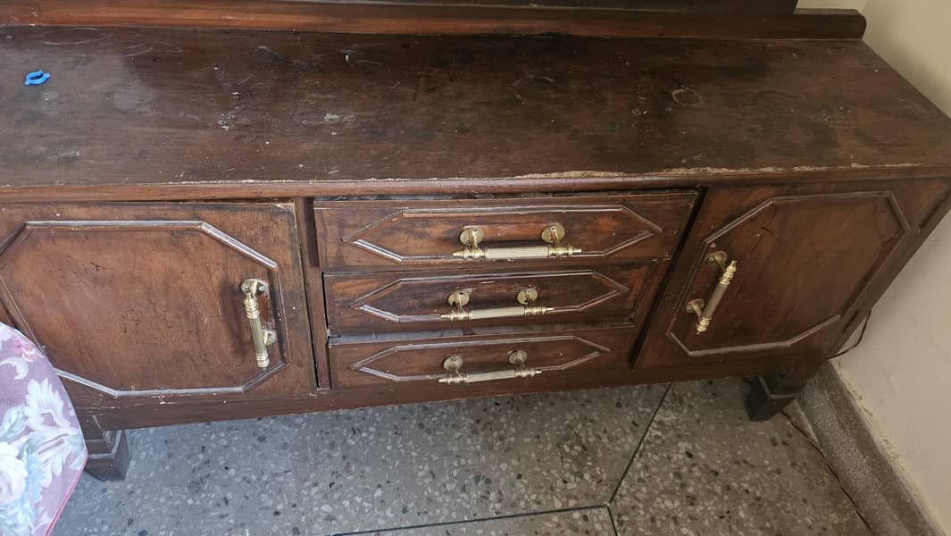 dressing table 1