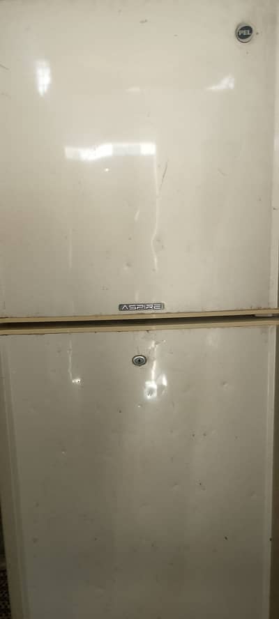 Pel Fridge Mediam size All oky