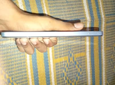 Realme Note 60