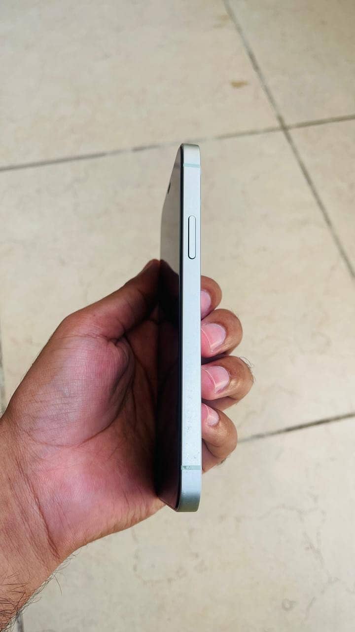 Iphone 12 4