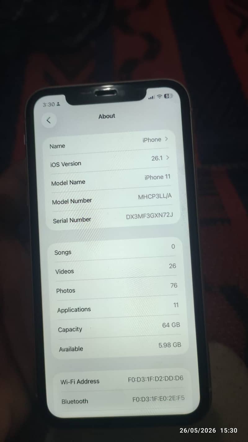 Apple iPhone 11 4