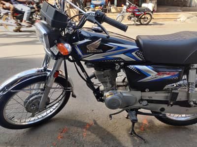 Honda 125 25 model Good condition Yamaha road prince Suzuki