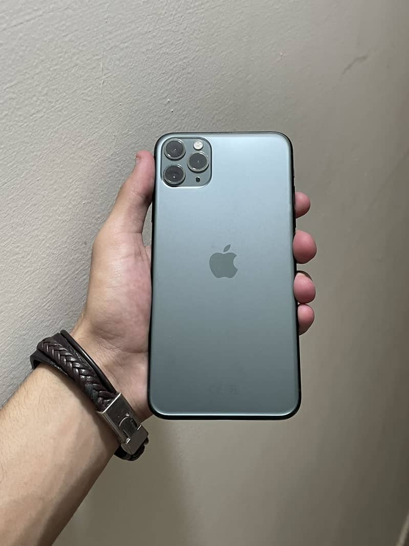 iPhone 11 Pro Max 1