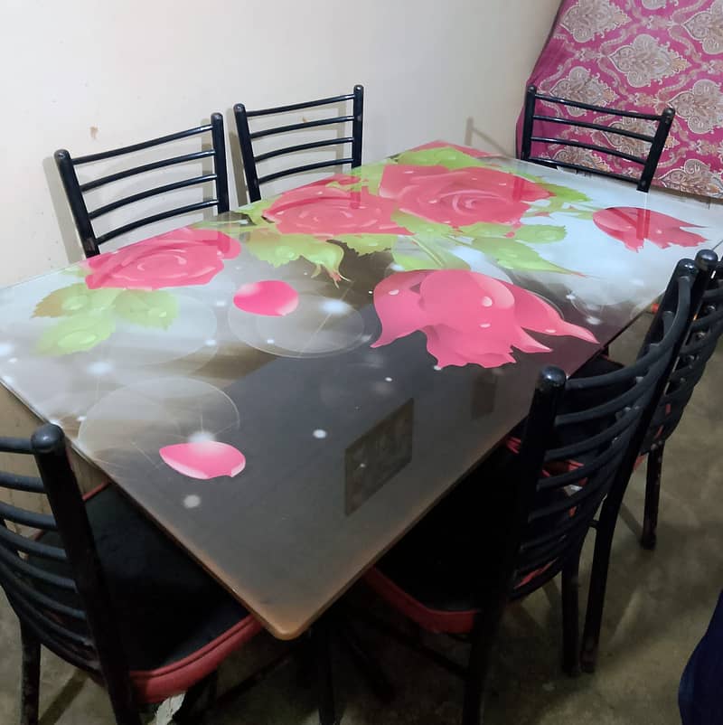 Dining Table with chairs 0