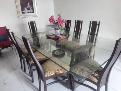 Used dinning table Preloved item