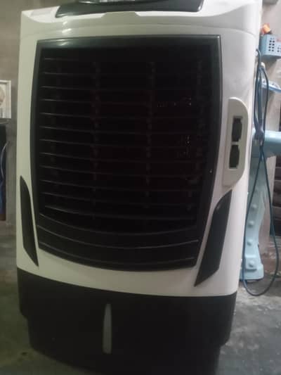 Air cooler good condition full size