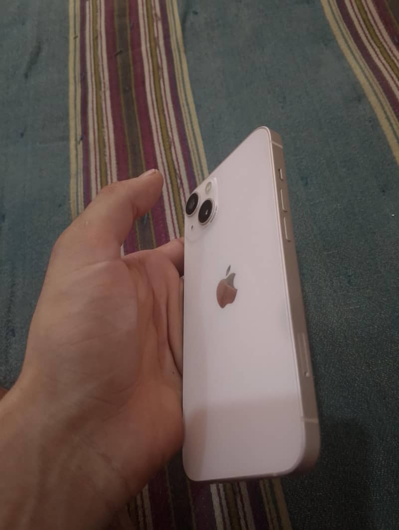 Apple iPhone 13 3