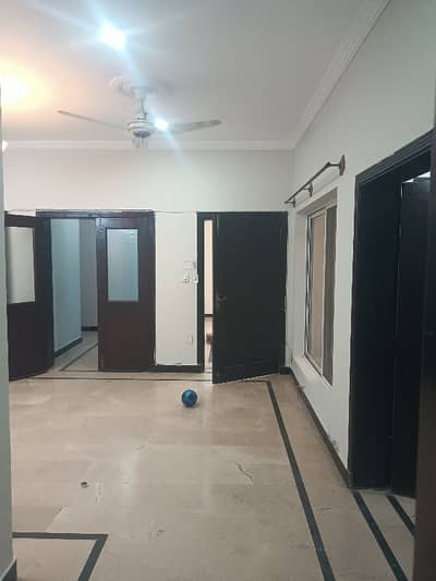 to bedroom 10 Marla open basement for rent demand 80000