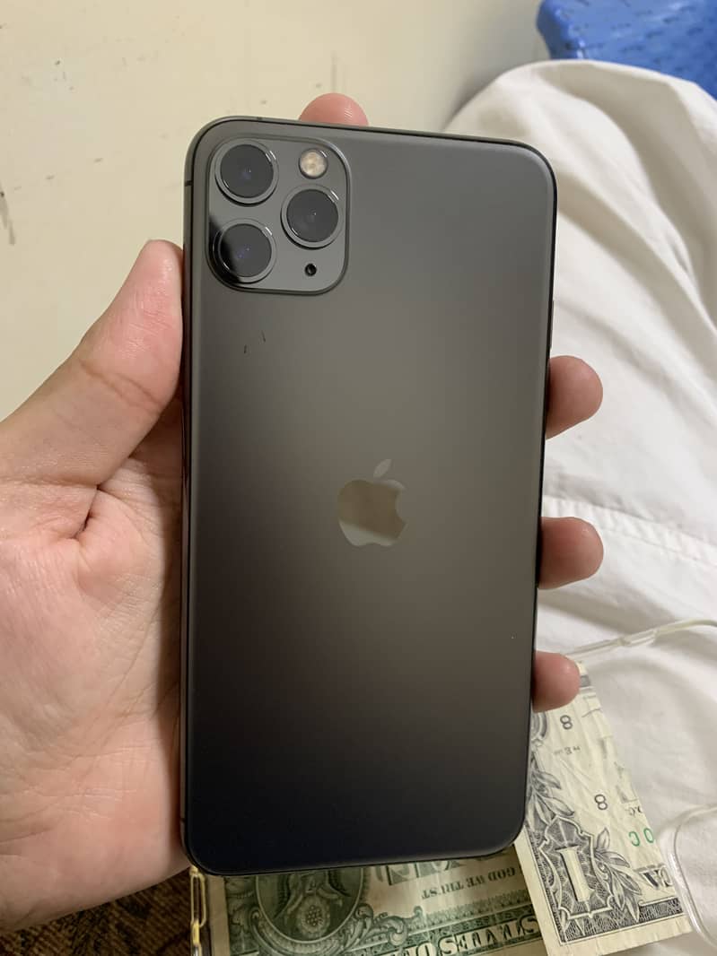 Apple iPhone 11 Pro Max 1