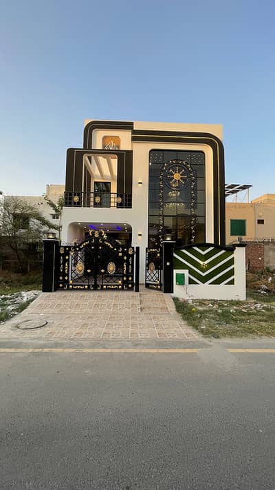 5 Marla Modern House For Sale in Bahria Nasheman
