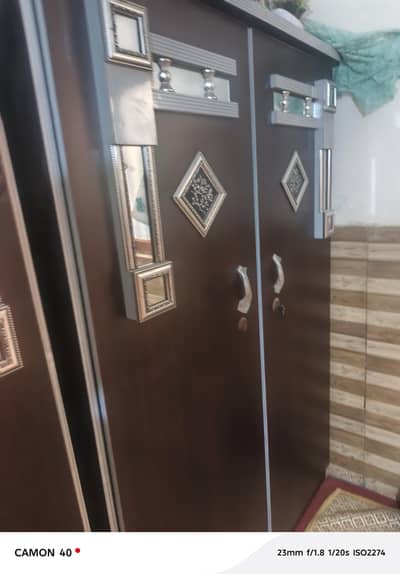 show case Furniture set with mirror.