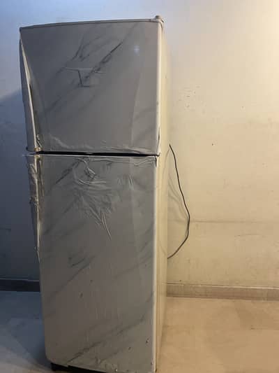 Fridge for sale -Cooling perfect, Outer door condition rough