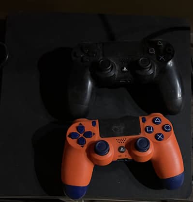 Jail Break PS4 / 10/10 Condition / 2 Controllers