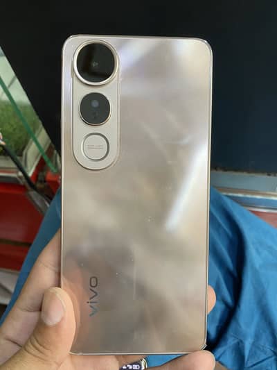 Vivo v50 lite 8/256 with box 2 month warranty (contact 03441430043))