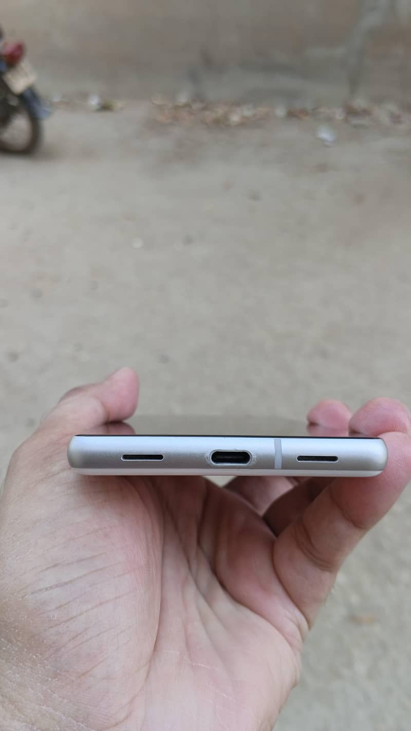 Google Pixel 7a 4