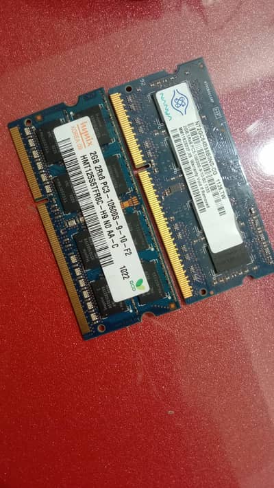 2x 2GB DDR3 RAM