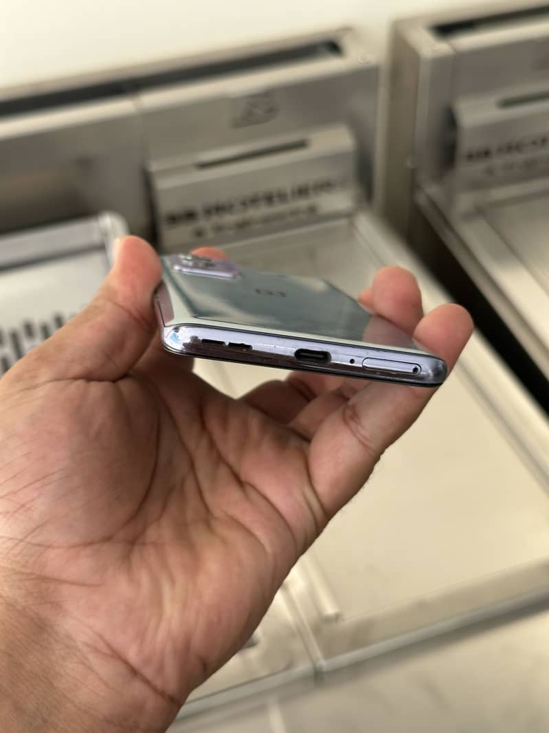 One Plus 9 5