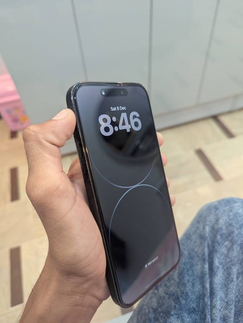 iPhone 14 Pro Max 8