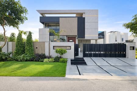 One Kanal luxury bungalow, masterfully designed by the renowned Mazhar Munir, set in a prime, elite locationan unparalleled statement of style and sophistication!