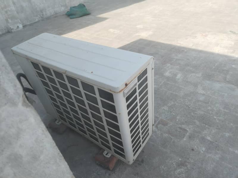 WAVES  Split A/C 2
