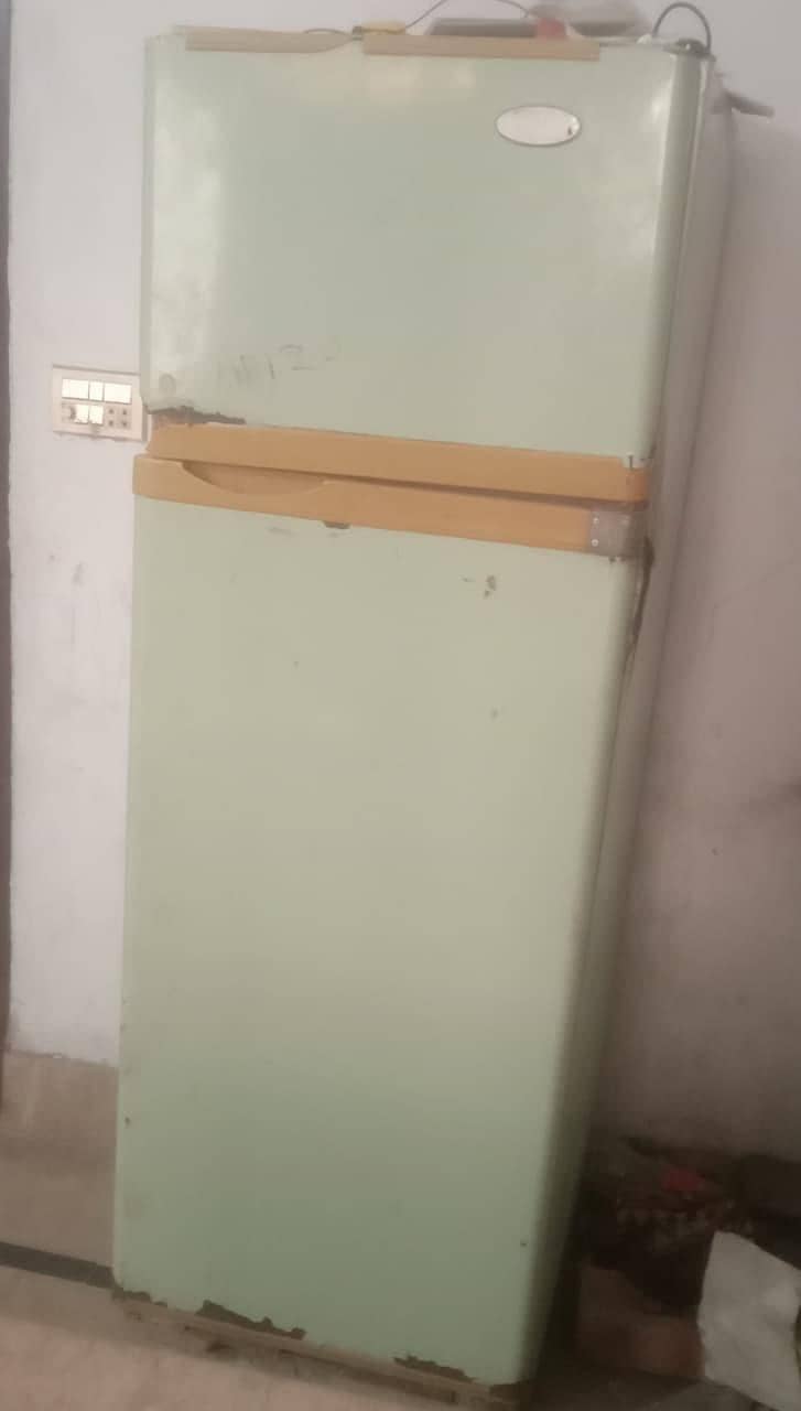 Refrigerator 0