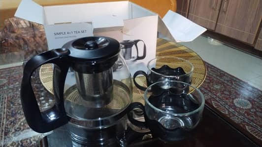 Brand New Complete 4 Cup Tea Set