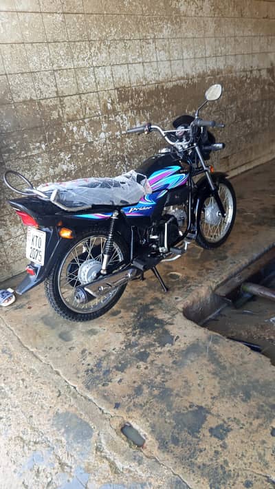 Honda CD 100 2025