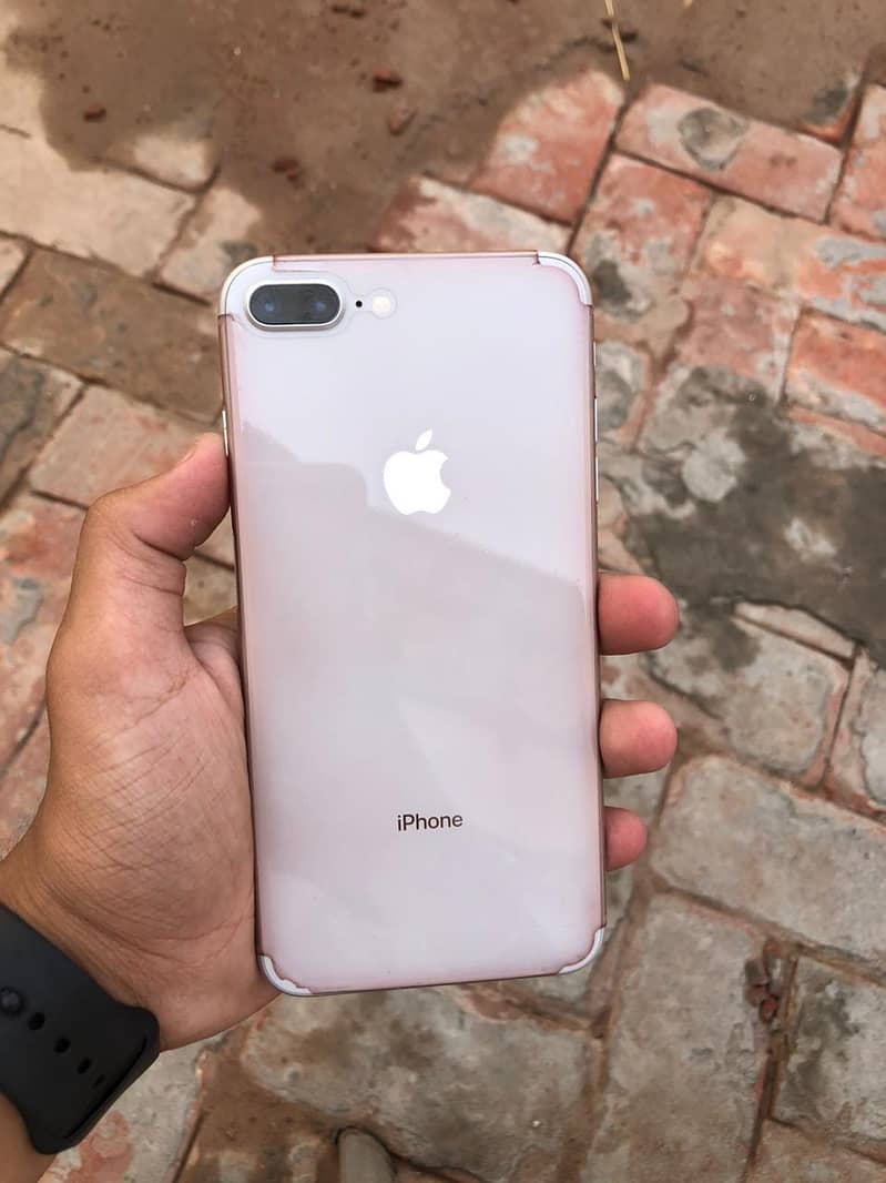 Apple iPhone 8 Plus 2