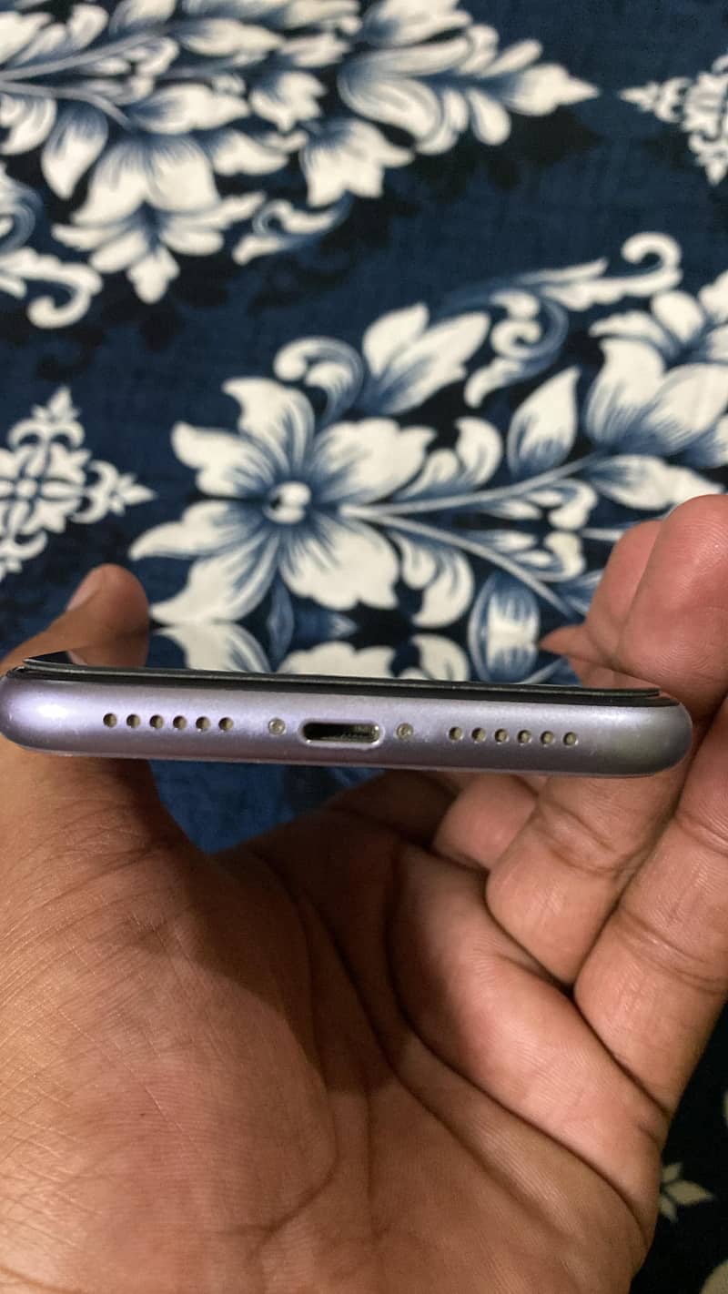 iphone 11 4