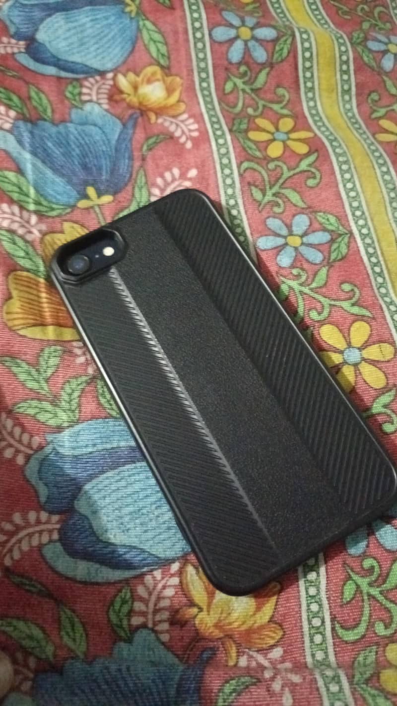 IPHONE SE 3 0
