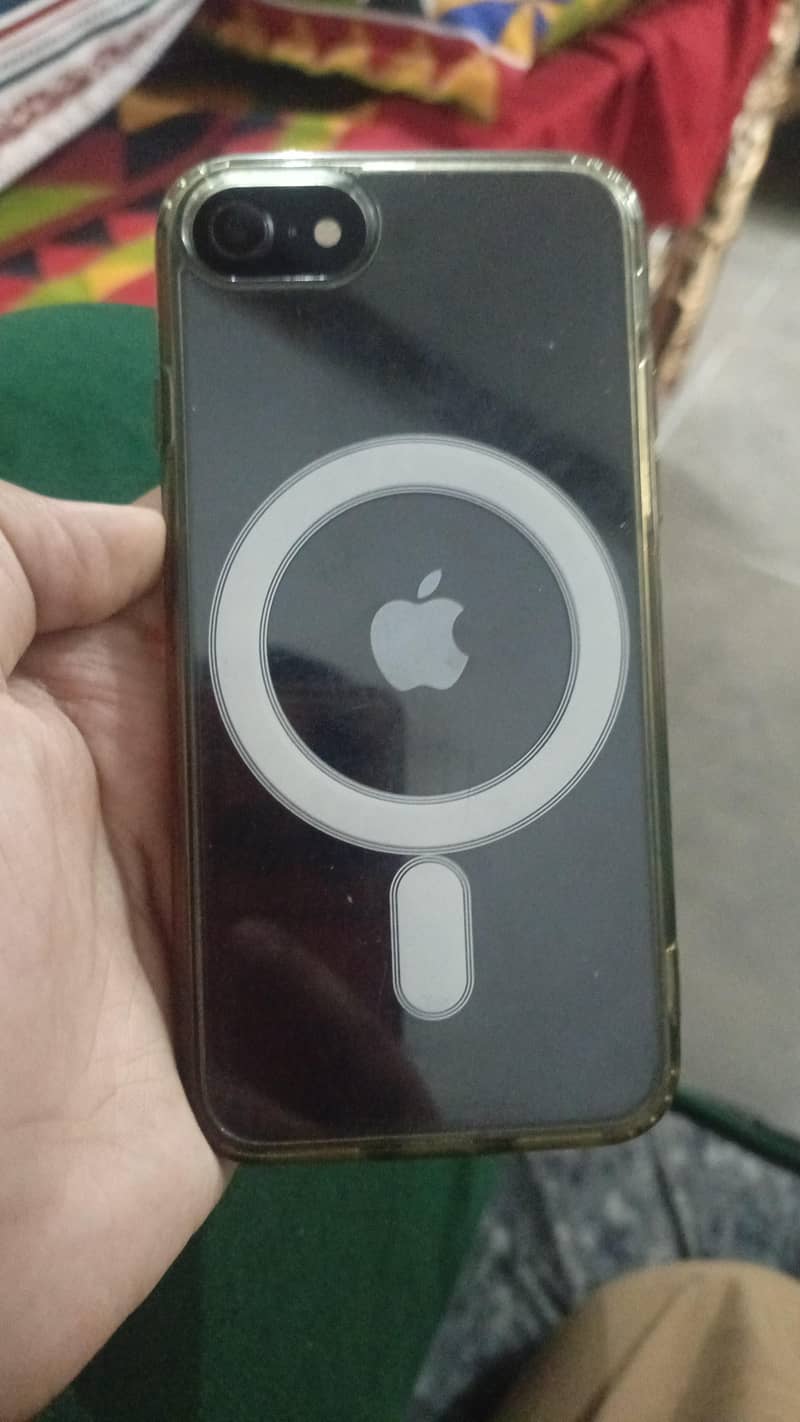 IPHONE SE 3 1