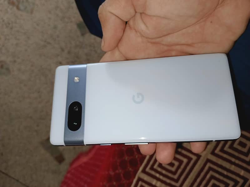 Google Pixel 7a 1