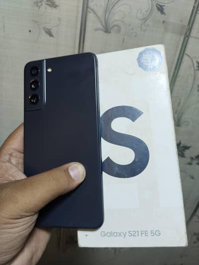 samsung s21 FE 8GB 256 OFFICIAL PTA APPROVED ALL BOX STH ONLY ONE LINE