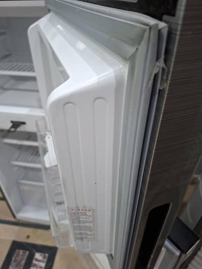Dawlance Inverter Refrigerator for Sale – Mint Condition