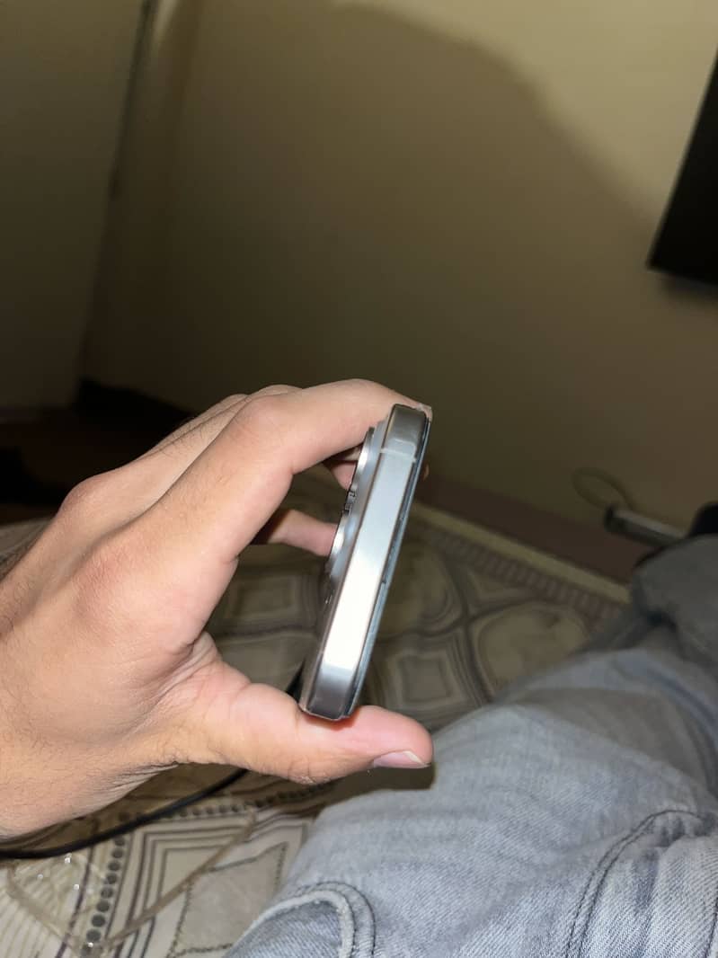 Iphone 15 pro 1
