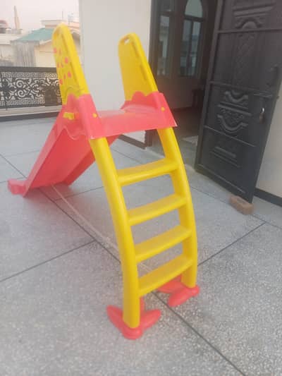 slide with four steps
