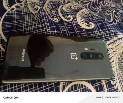 One plus 8 Pro 8/128 indisplay fingerprint in just 40k