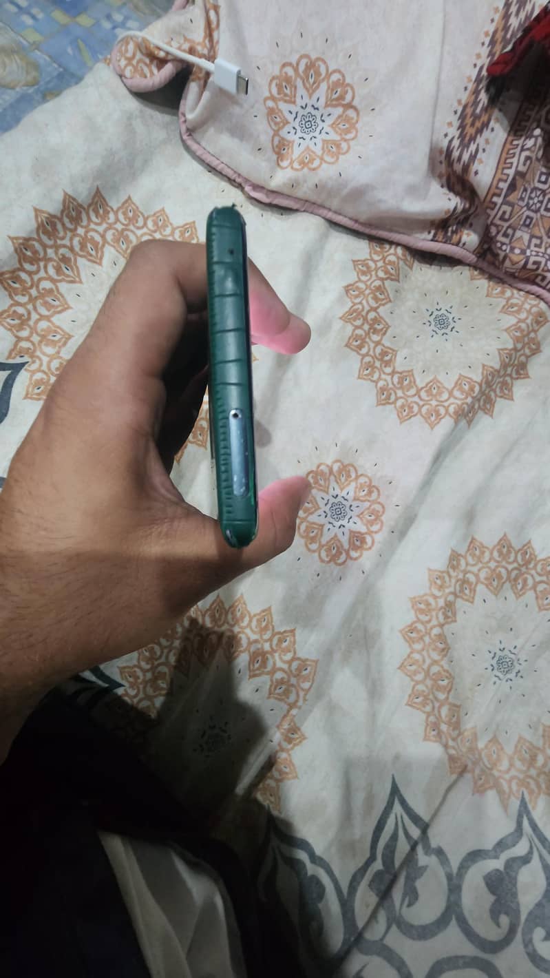 Samsung Mobile Note 9 4
