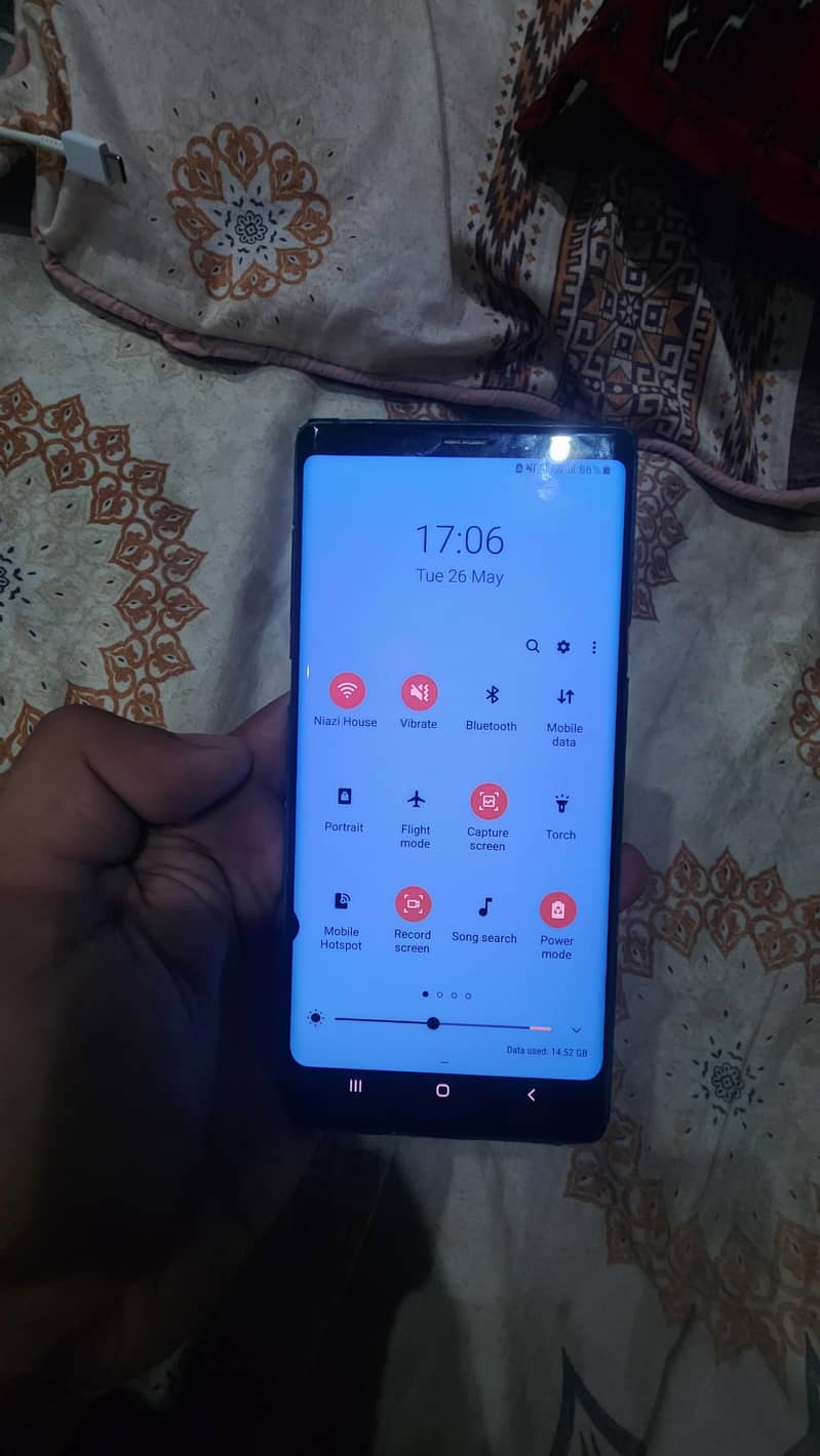 Samsung Mobile Note 9 5