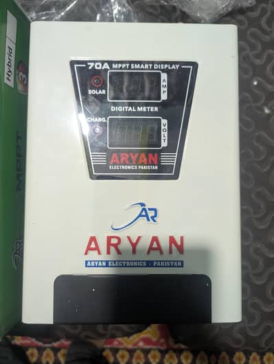 rayan 70 amp mppt charge controller 12/24 volt 4 plates suppoted