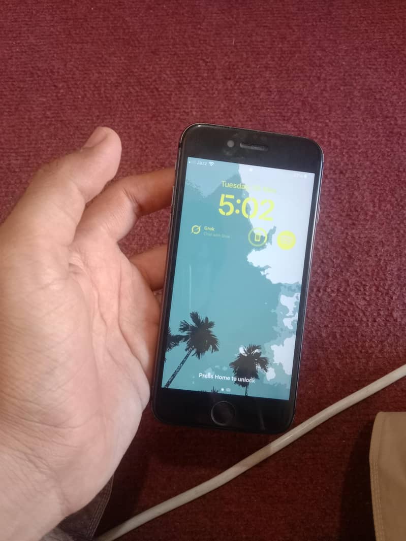 Apple iPhone 8 3