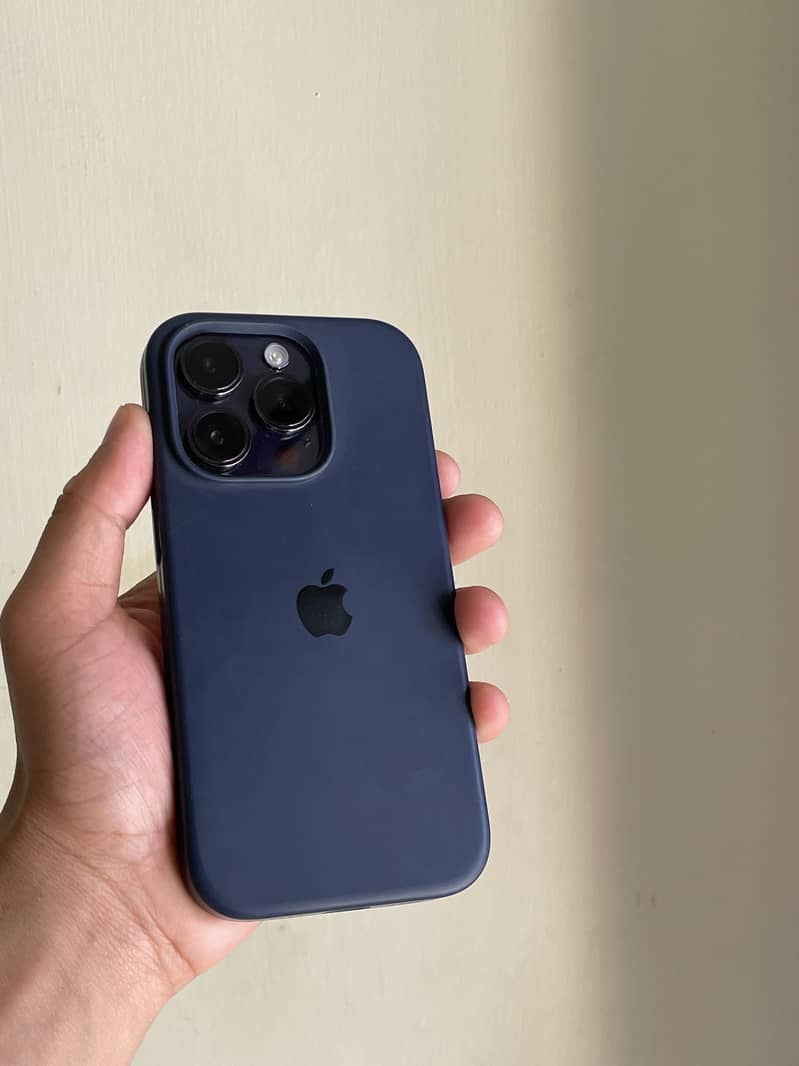14 pro sim working 1