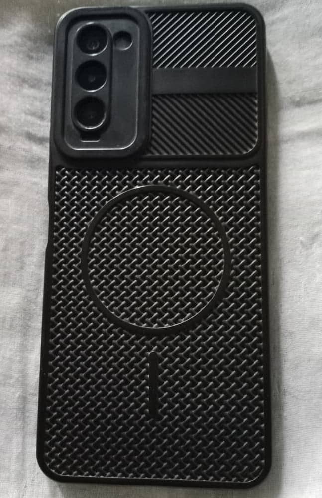 Tecno Camon 18P 3