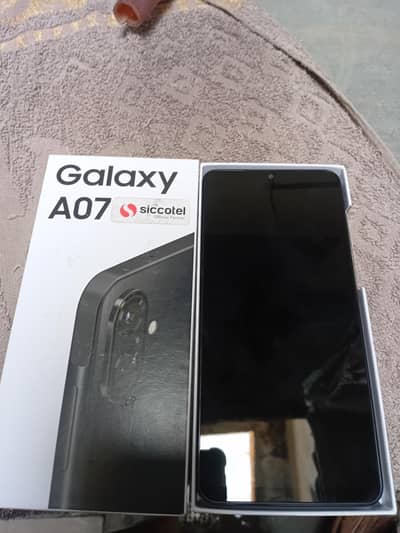 Samsung A07 All ok 10 By 10 just open box 4/64 contact Me. 03271400944