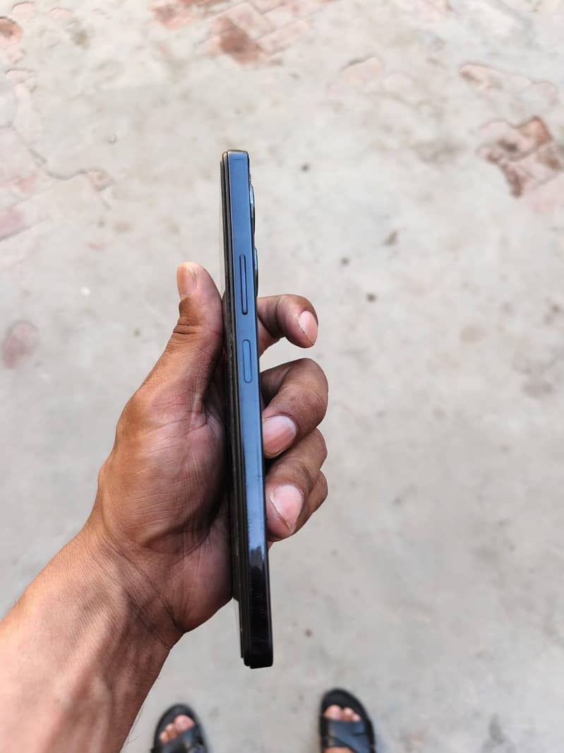 Infinix Note 40 5