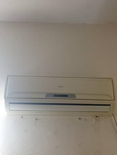 Haier AC 1 TON For Sale/Good Condition
