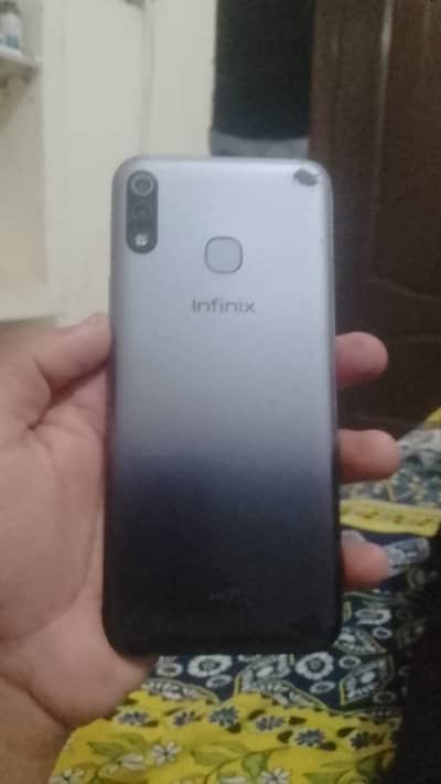 2 32 urgent sale krna jis bhai na lana wo rabta kra